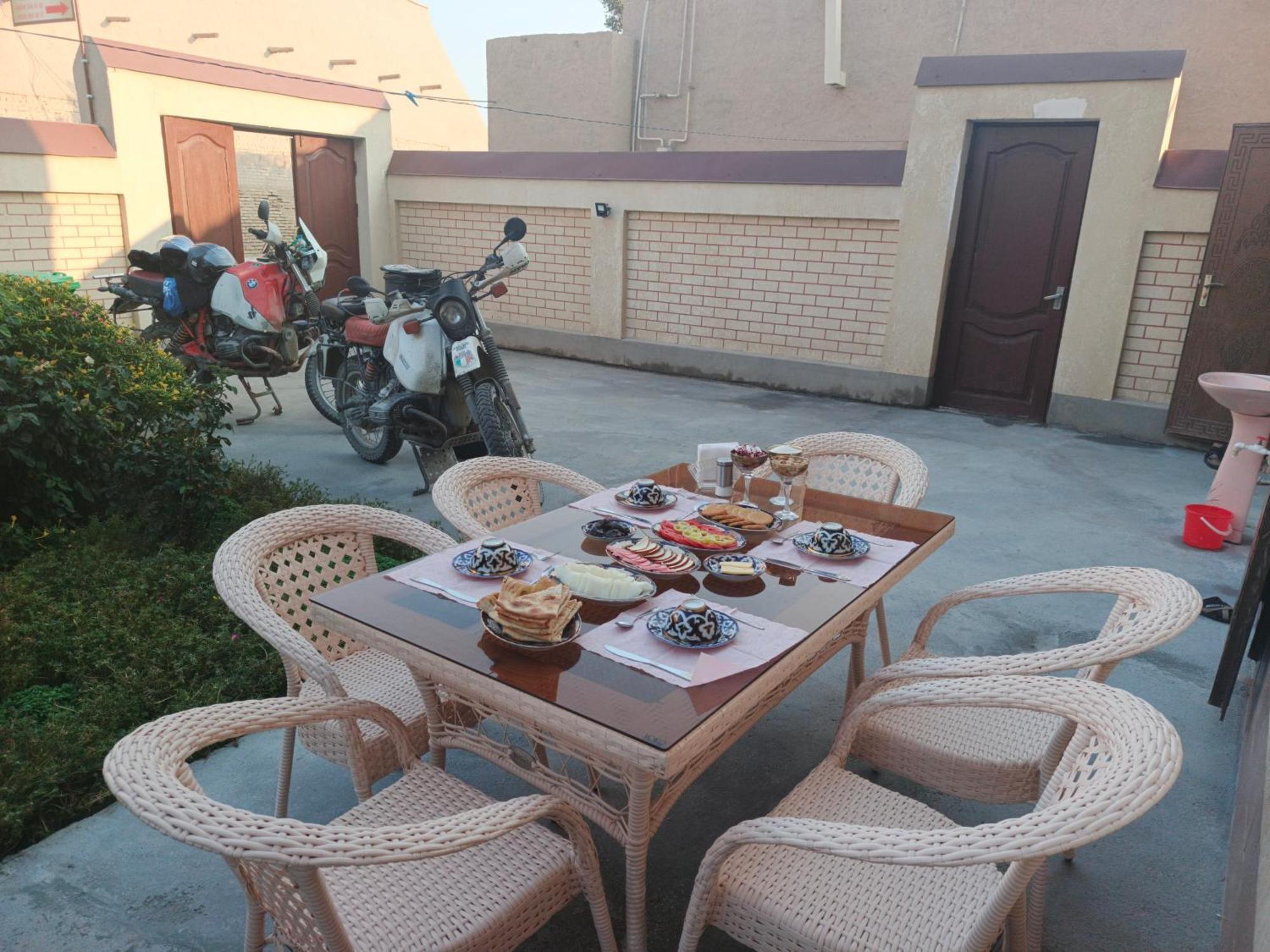 Shodlik Guest House Khiva ภายนอก รูปภาพ